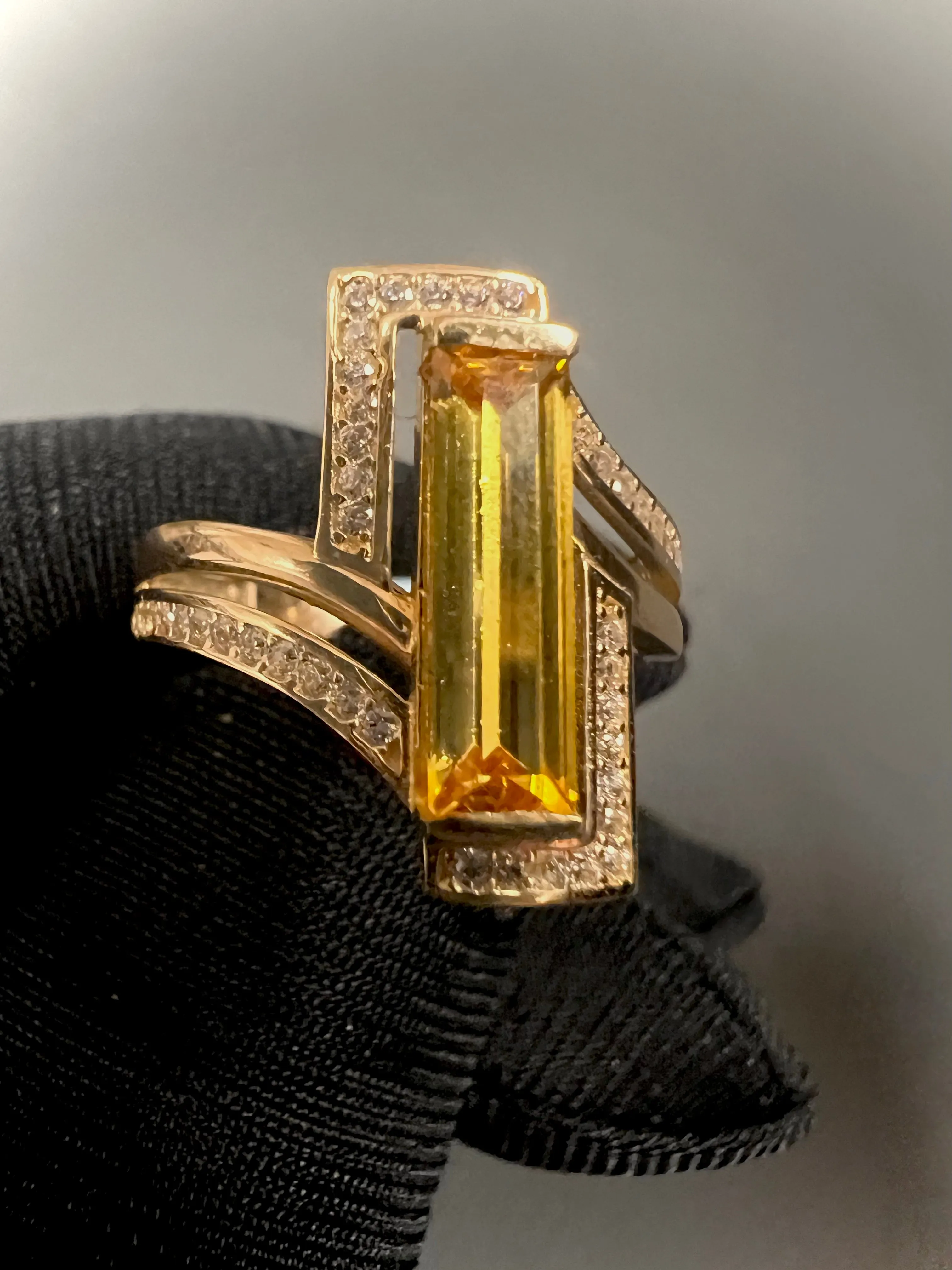 14K Yellow gold bar Honey citrine ring