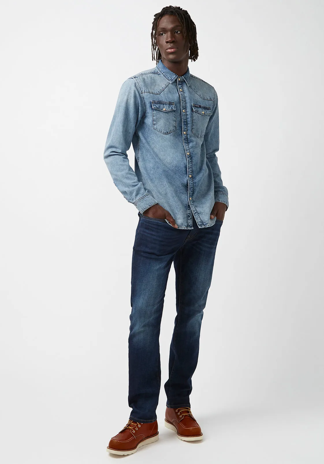 Sheldon Men’s Long-Sleeve Shirt in Light Denim Blue - BM22636